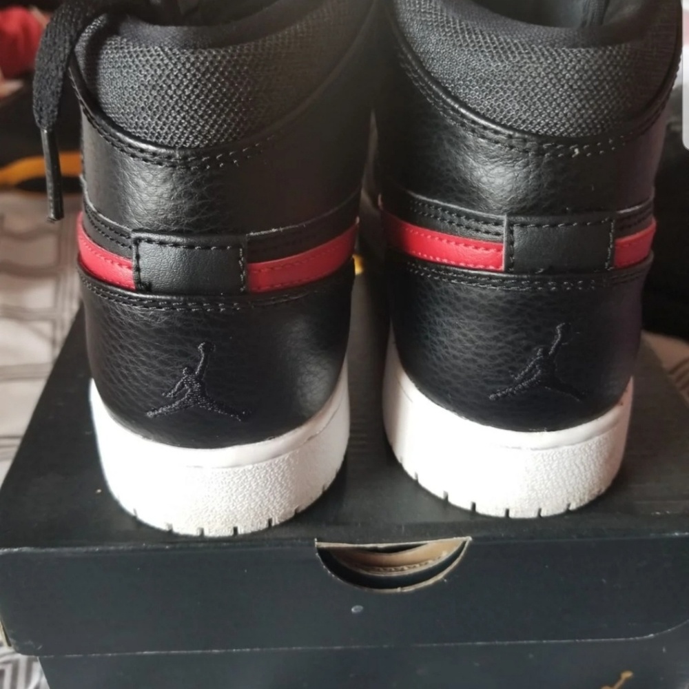 Jordan 1 - Picture 3 of 4